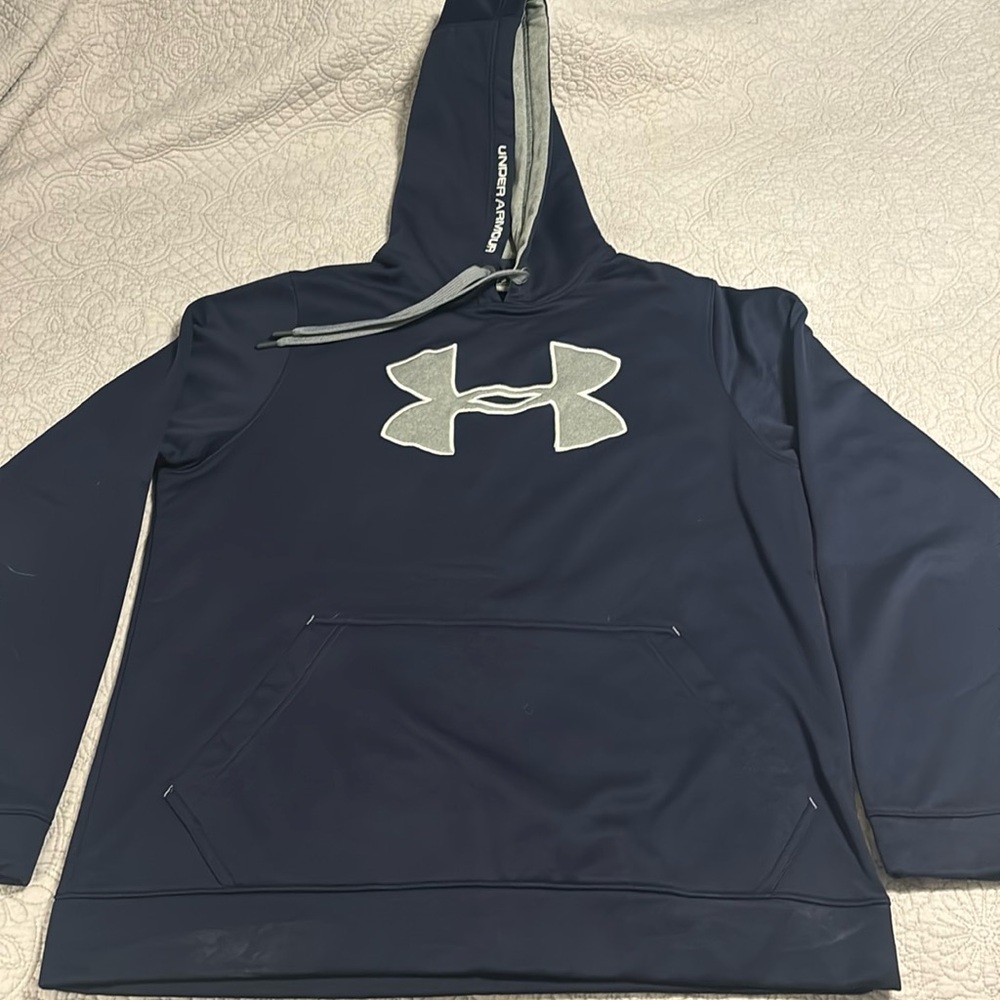 Under Armour Men’s Large Navy Blue Hoodie